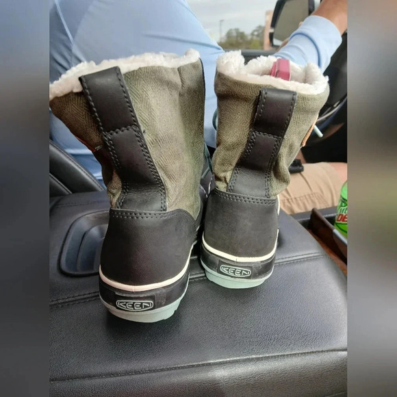 Keen Elsa Green and Black Leather Winter Boots Size 6 Snow Boot Waterproof - Picture 6 of 10